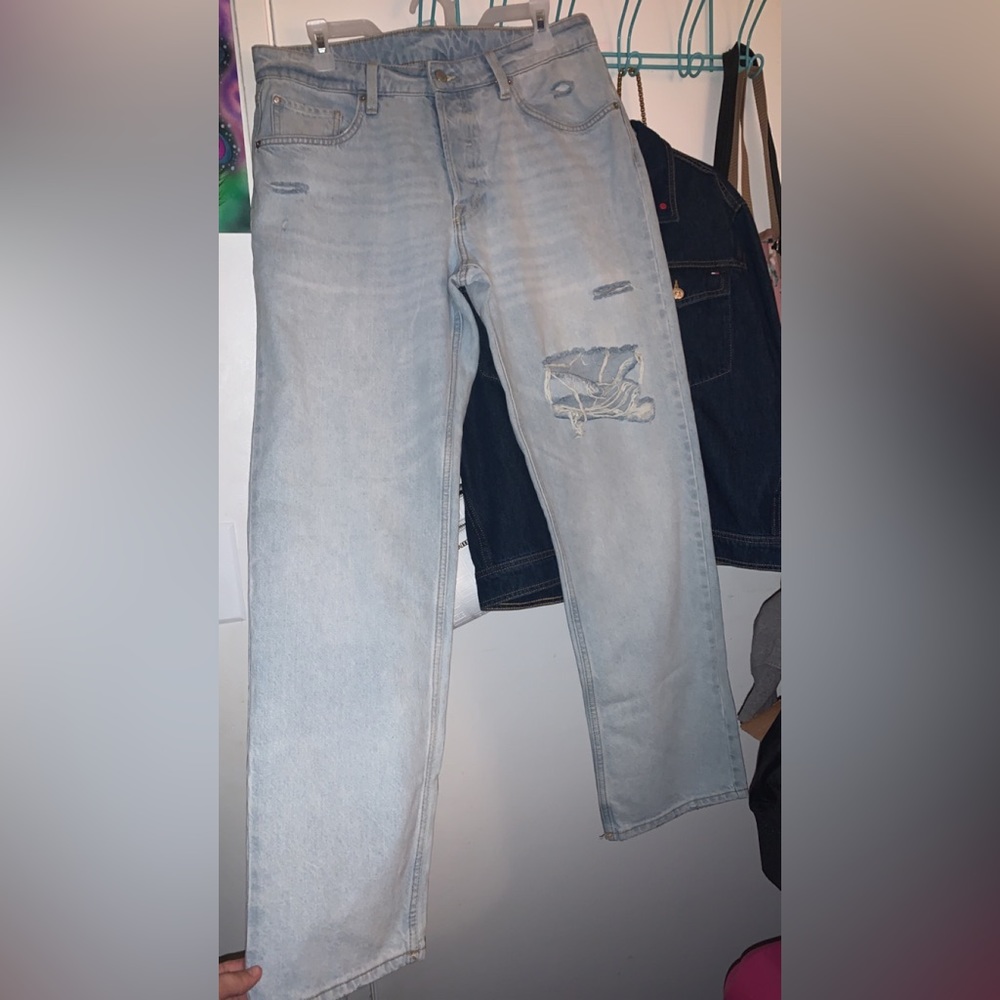 Light blue boyfriend jeans